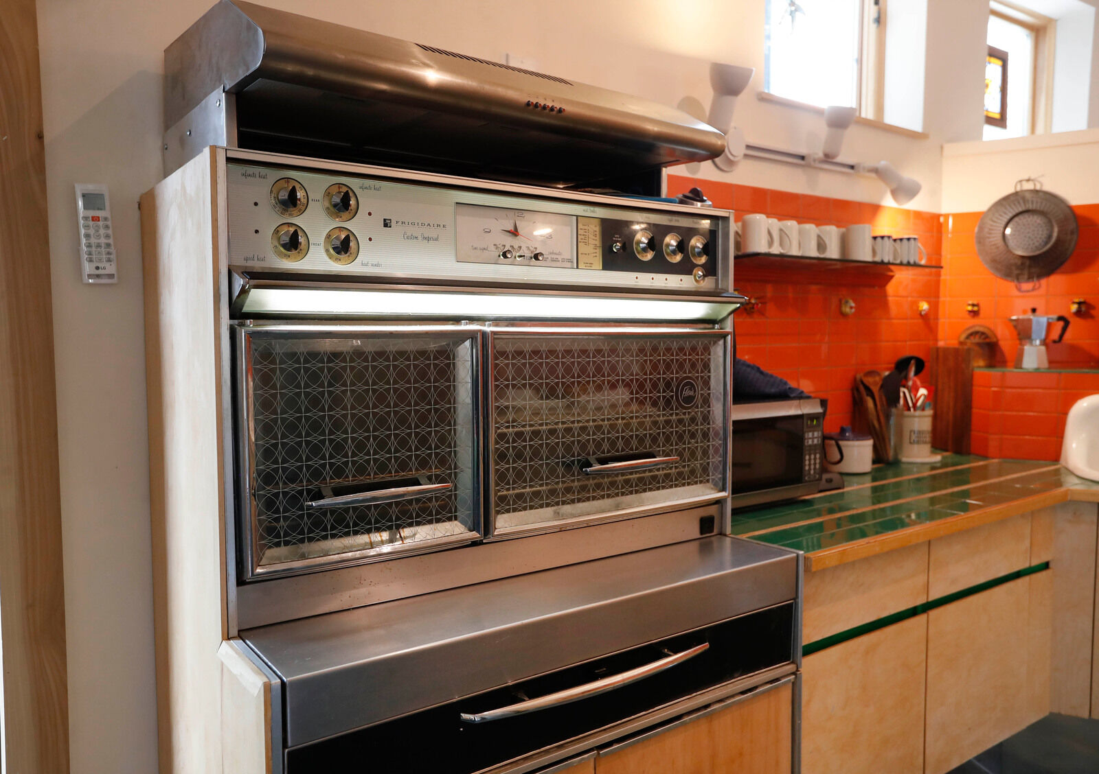 Retro stove